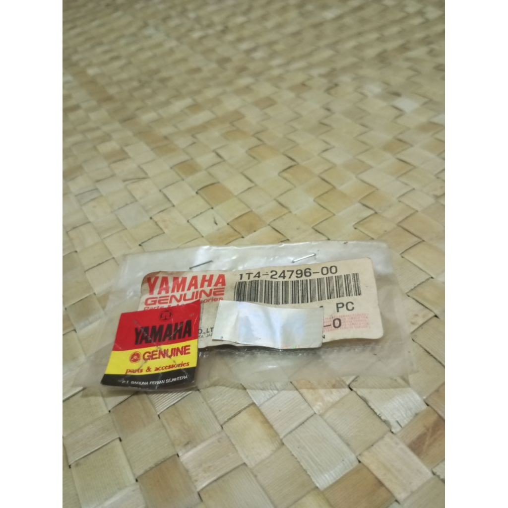Karet cover seat handle behel belakang YAMAHA RX Series RX125 RXK RXS RXR YT115 RX Spesial Rx King R
