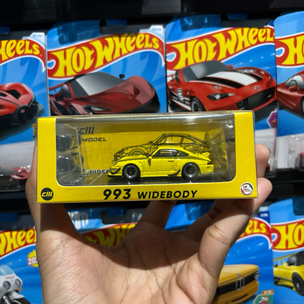 CM MODEL 1:64 PORSCHE 993 WIDEBODY