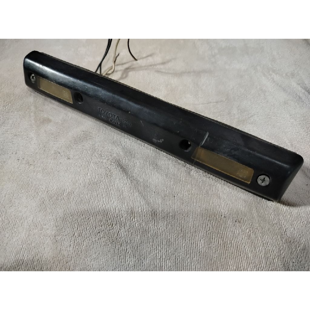 lampu plat nomor Toyota Starlet kotak