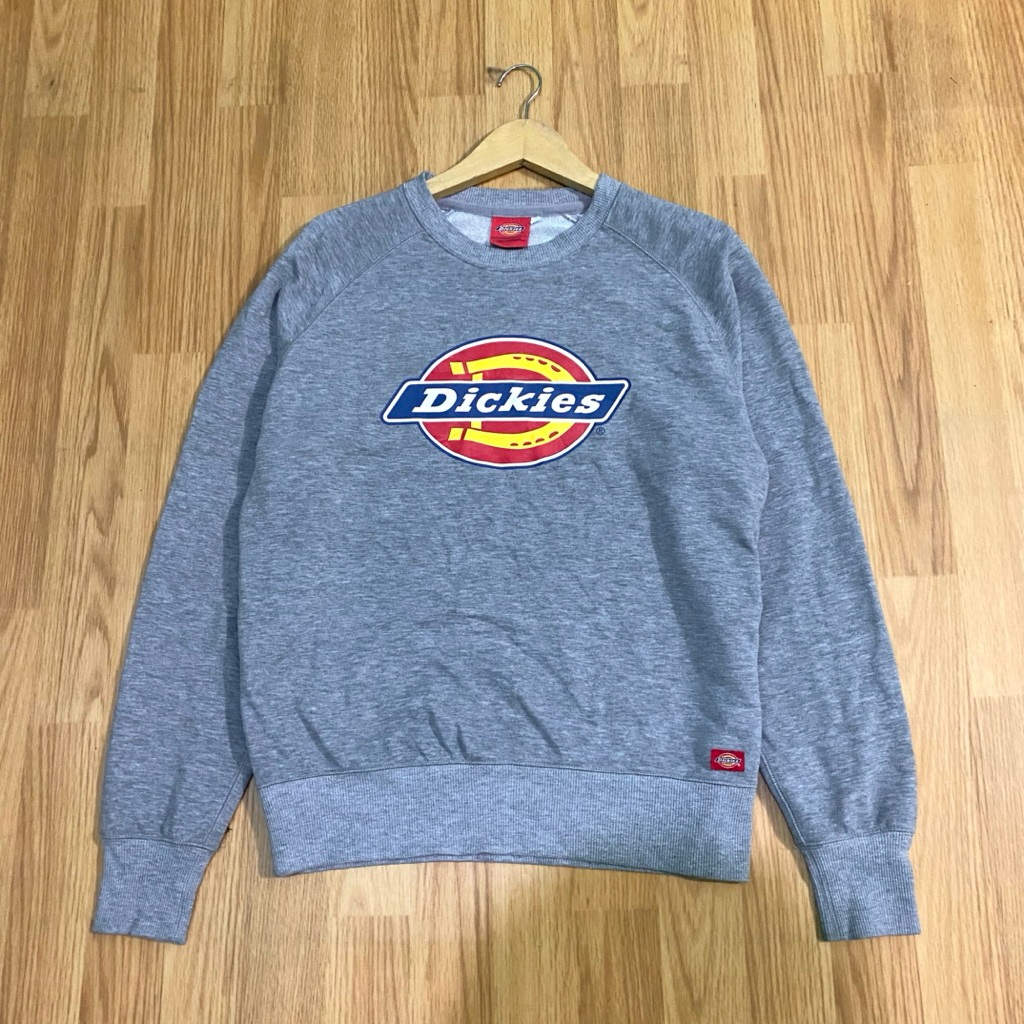 Crewneck dickies logo