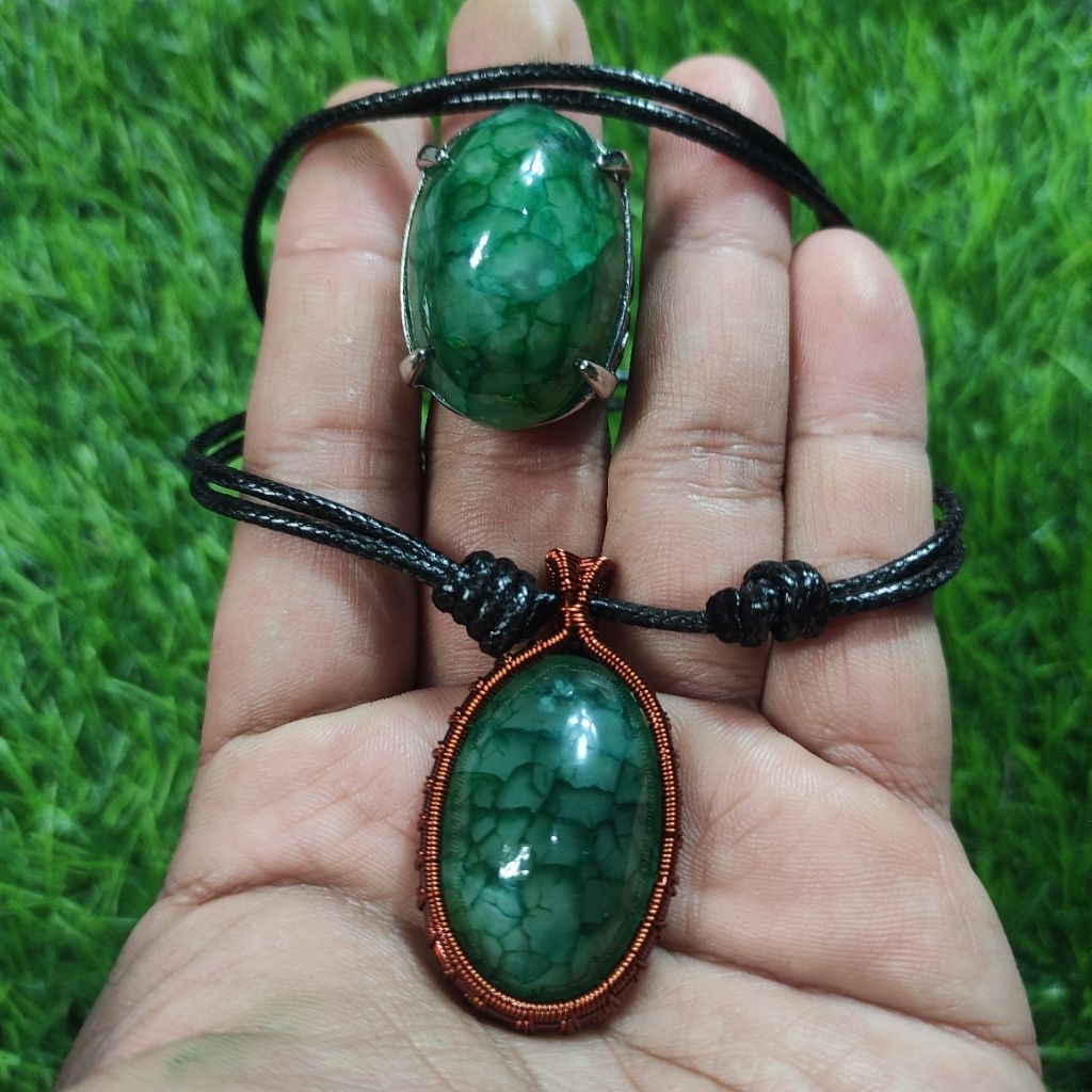 paket liontin dan cincin batu akik sisik naga hijau