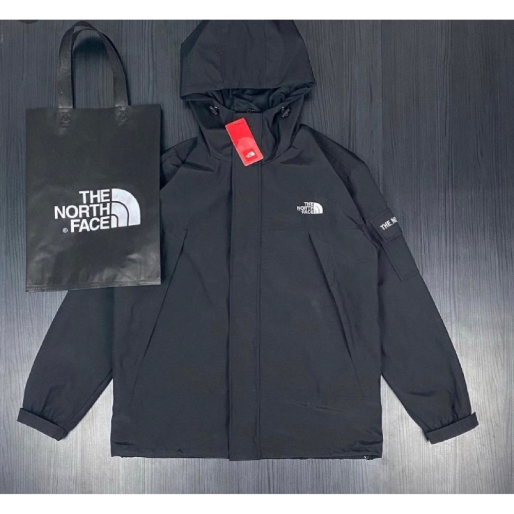 preloved tracktop The north face 100% original