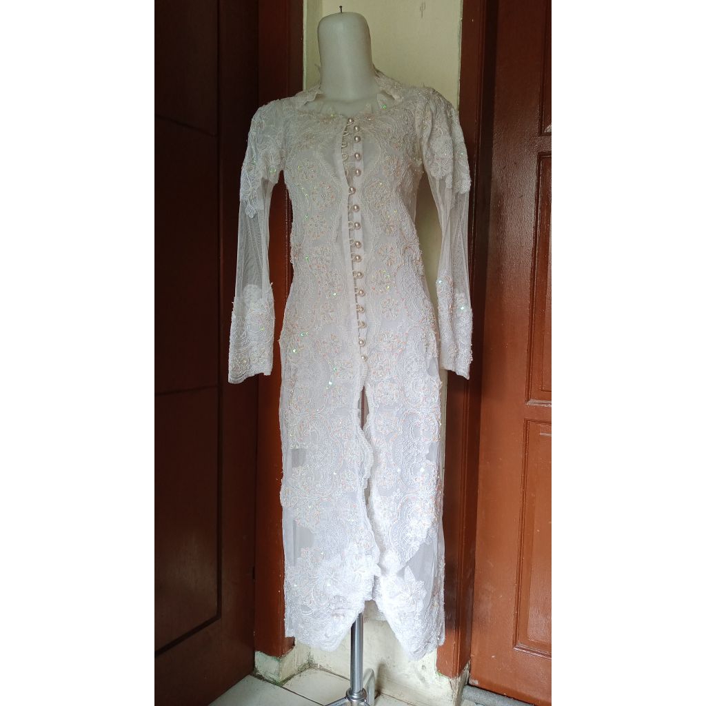 kebaya pengantin payet putih