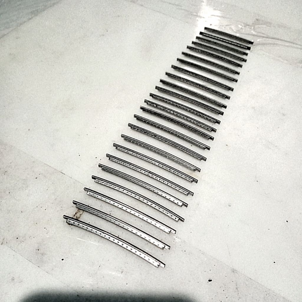Fret gitar elektrik  stainless steel medium jumbo 2.7mm @ 24 pcs
