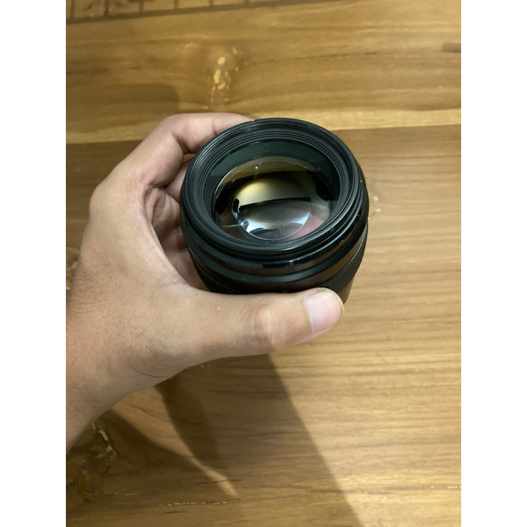 Lensa Fix Canon 85mm f1.8 USM mulus