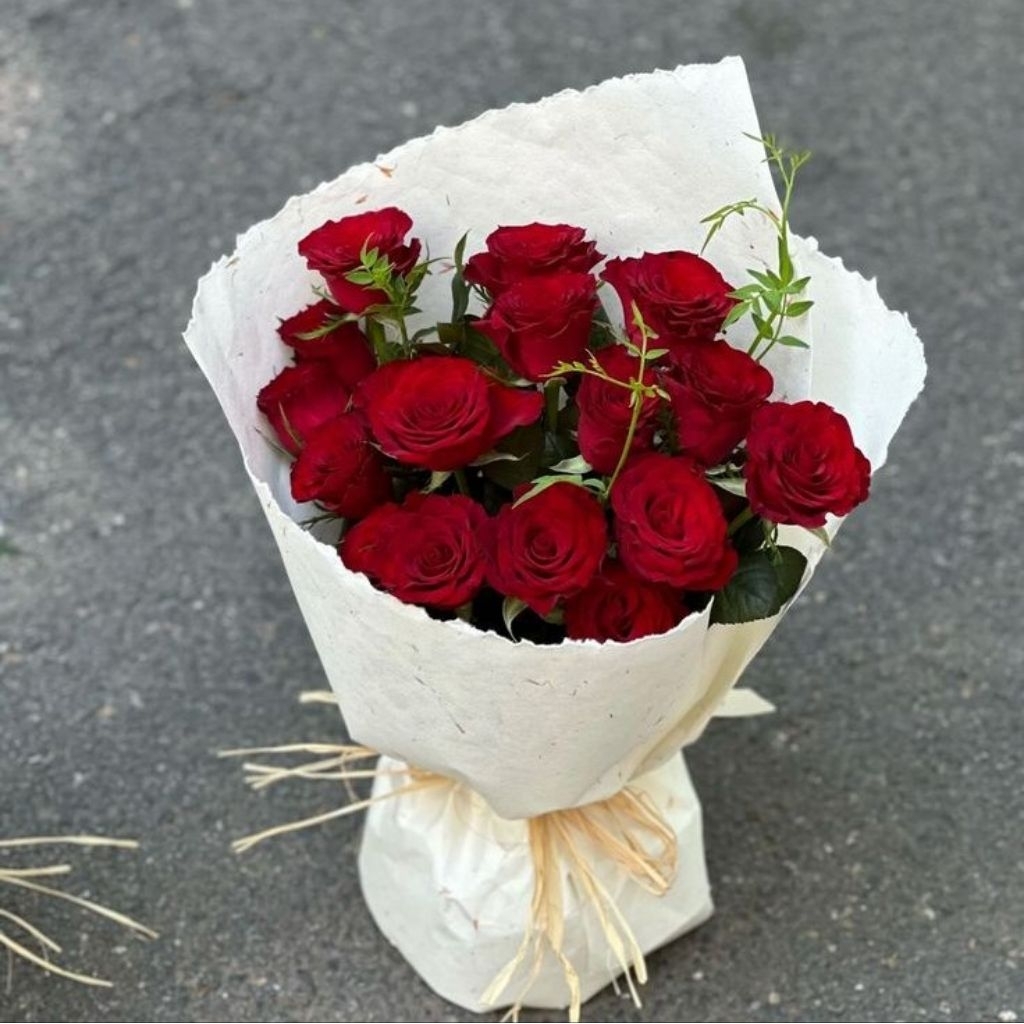 Bucket Bunga Valentine Bucket Bunga Mawar Aesthetic Hadiah Lamaran Bucket Bunga Wisuda Bucket Bunga 