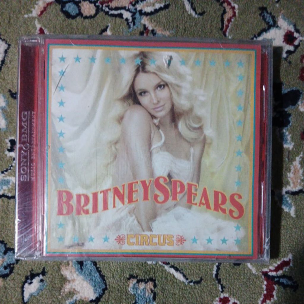 CD BRITNEY SPEARS - Circus ( SEGEL )
