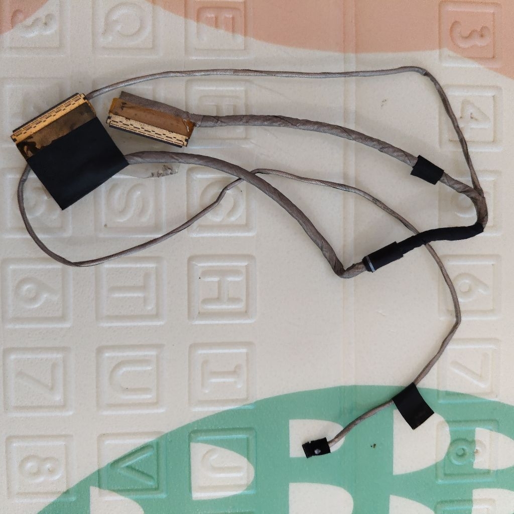 fleksibel flexsibel lcd laptop asus x550D