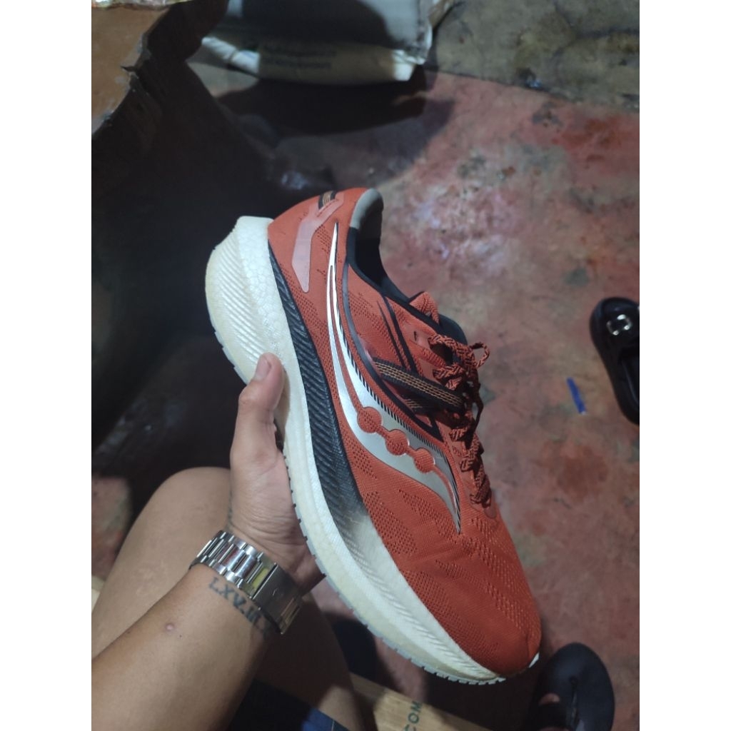 saucony triumph size 46