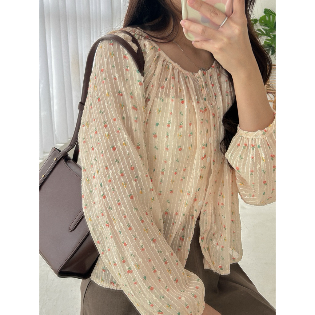 MELCA - HYUNO BLOUSE | atasan wanita | blouse wanita | blouse korea | atasan korea | blouse bunga | 