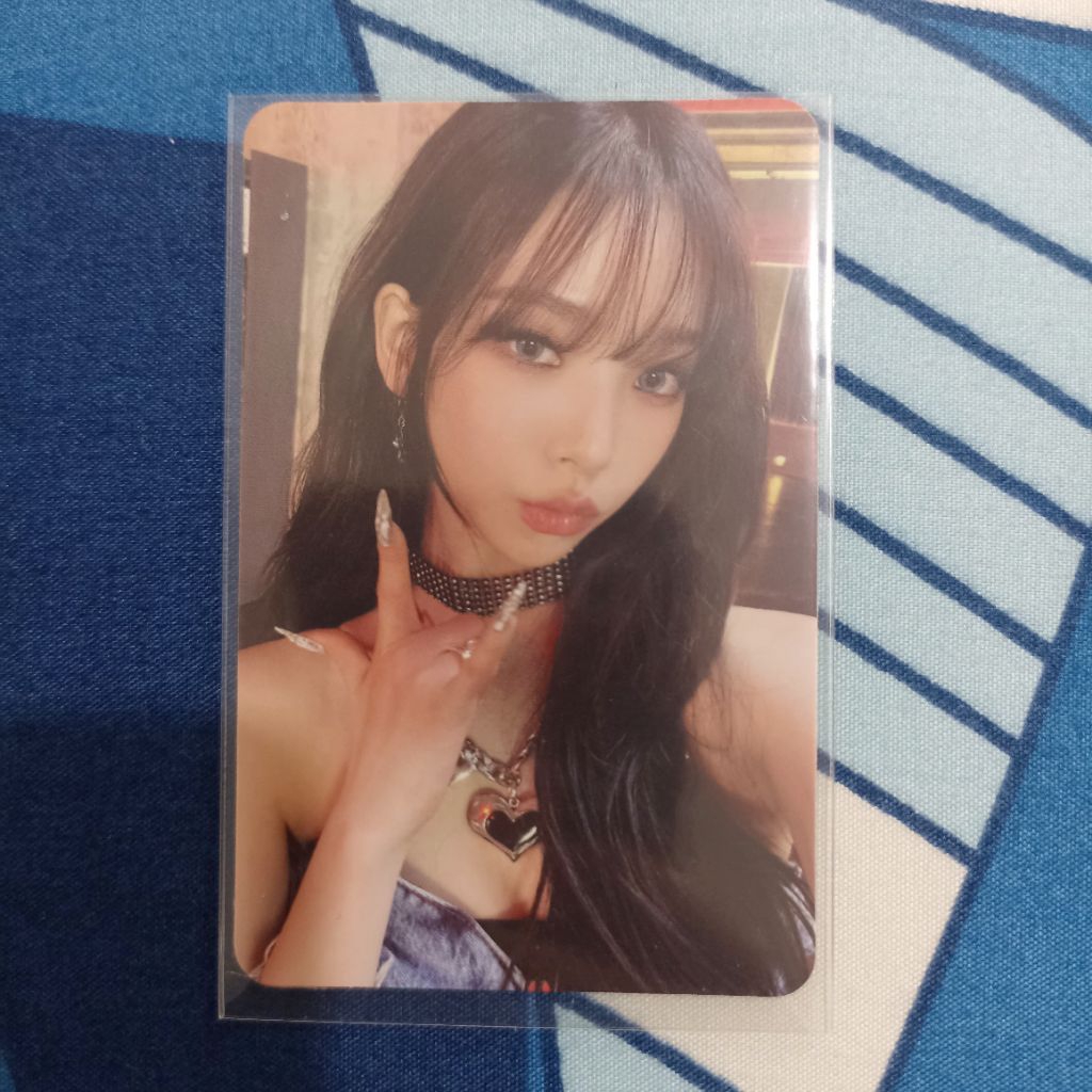 Karina metal photocard Got The Beat Stamp On It 1st mini Album official (Beat version) Karina AESPA 