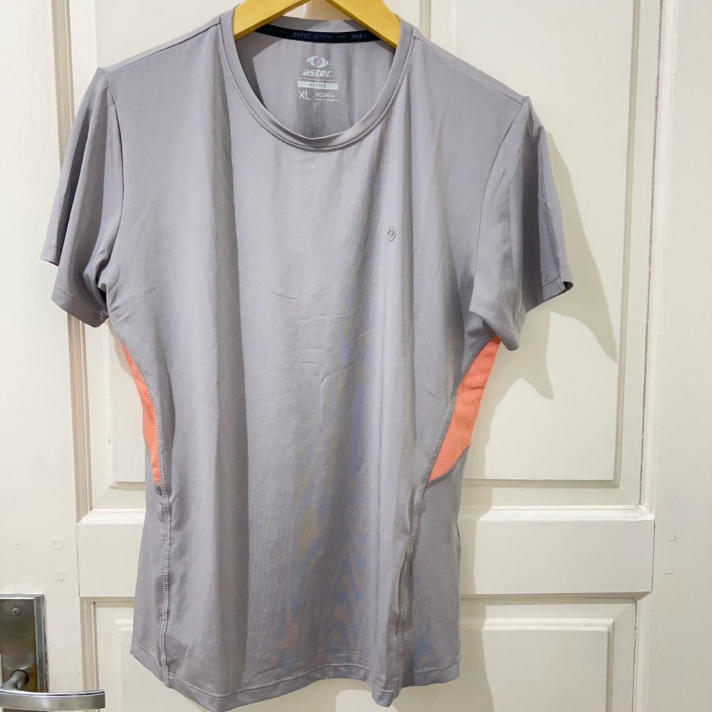 Astec Kaos Atasan Olahraga Wanita Grey Abu Abu Kaos Olahraga Lengan Pendek
