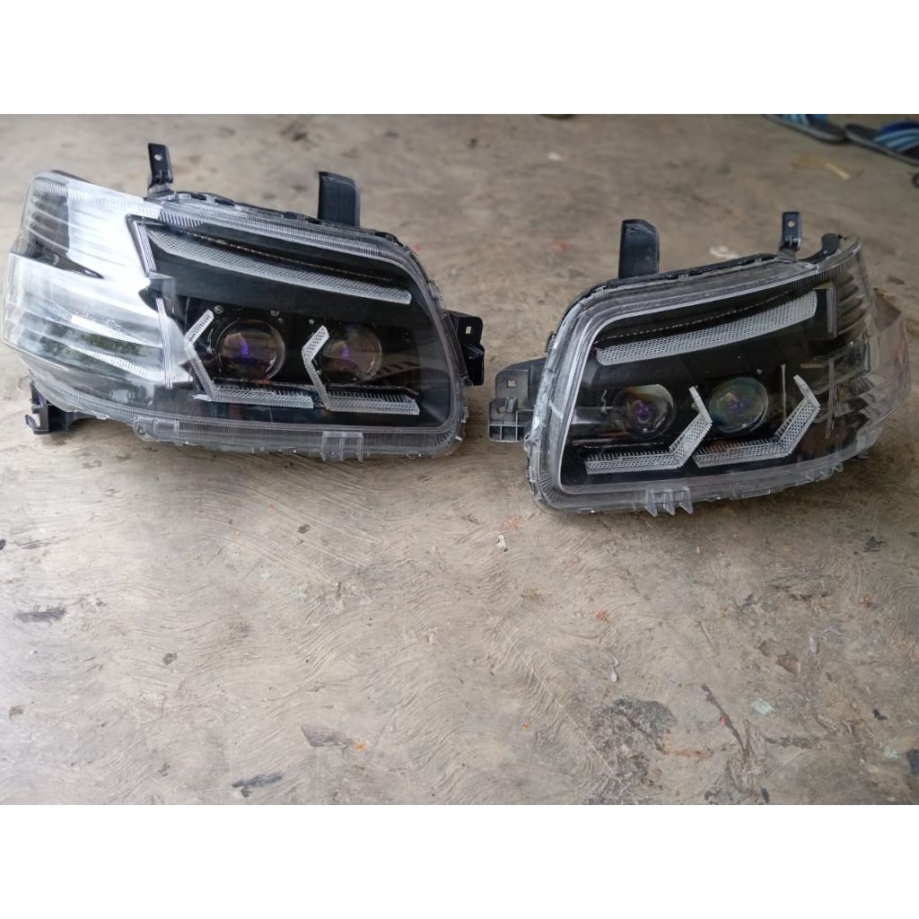 HEADLAMP GRANDMAX CUSTOM TOWNACE