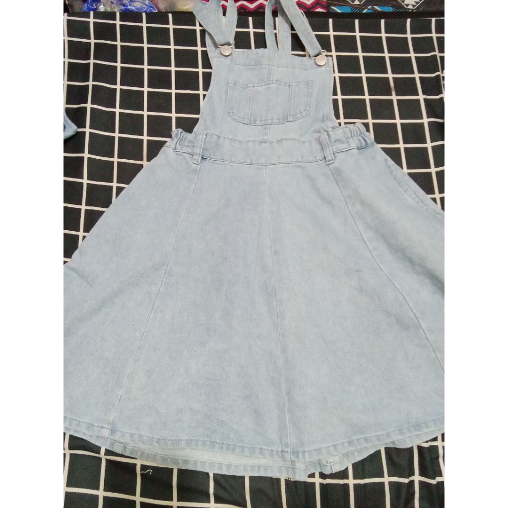 overall jeans/ preloved