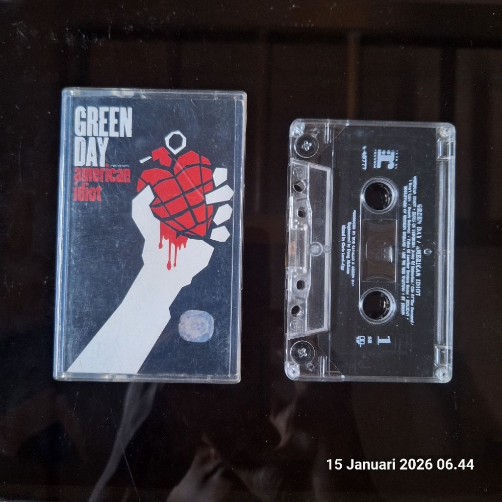 kaset green day american idiot & dookie