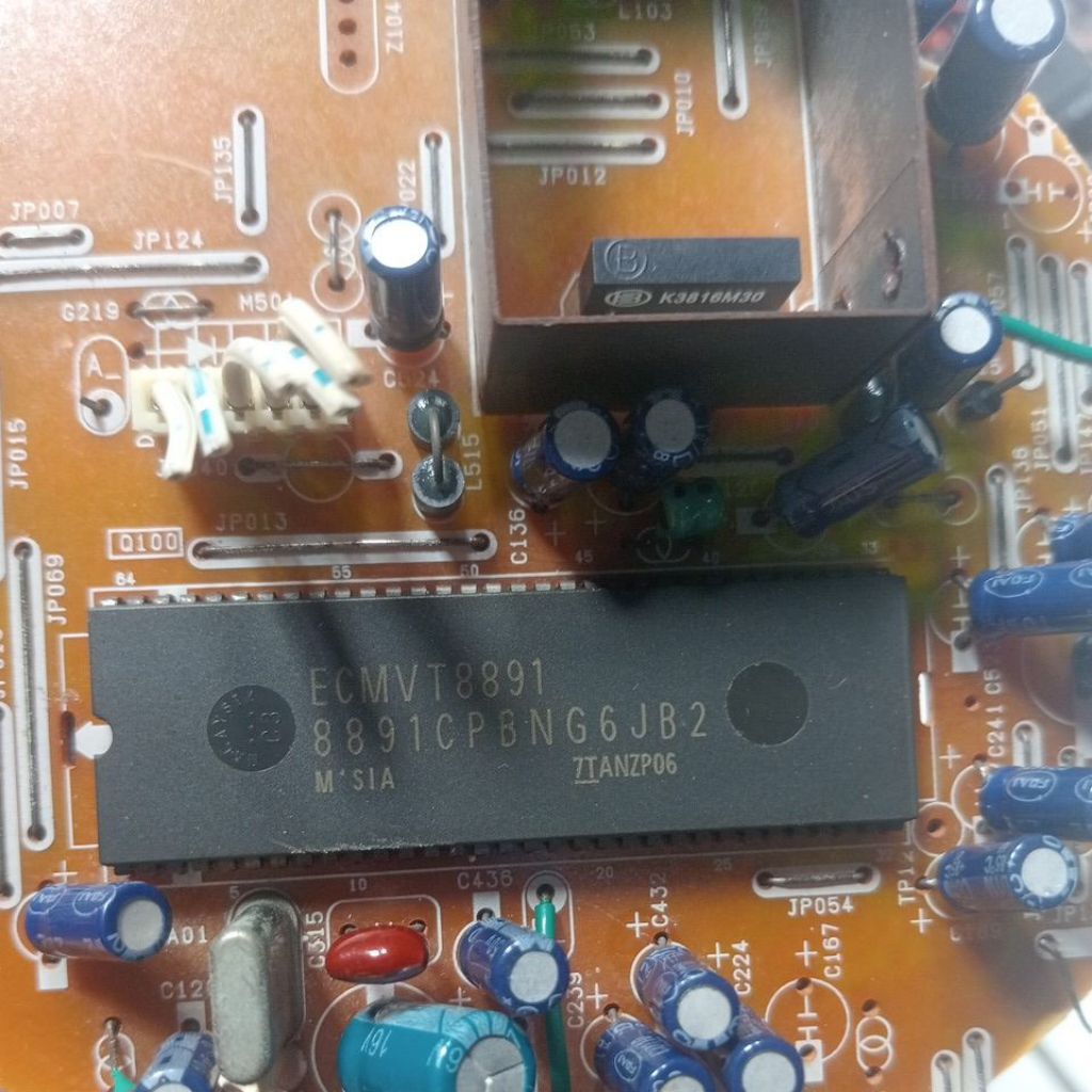 iC tv 8891 ORI patahan mesin tv,masih nempel pcb,cabutan