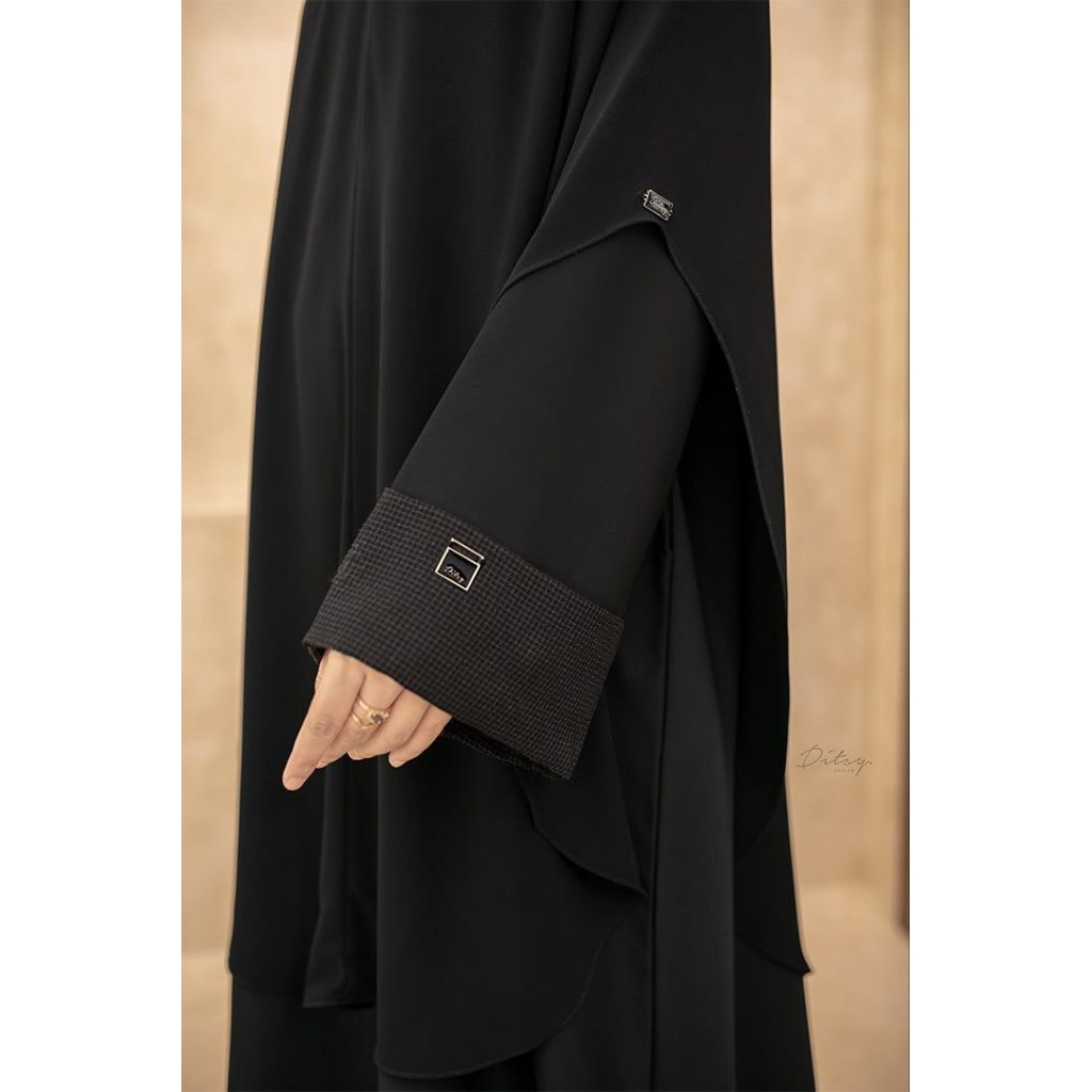 RAAIDA JETBLACK SIZE M | ORIGINAL DITSY MOSLEM