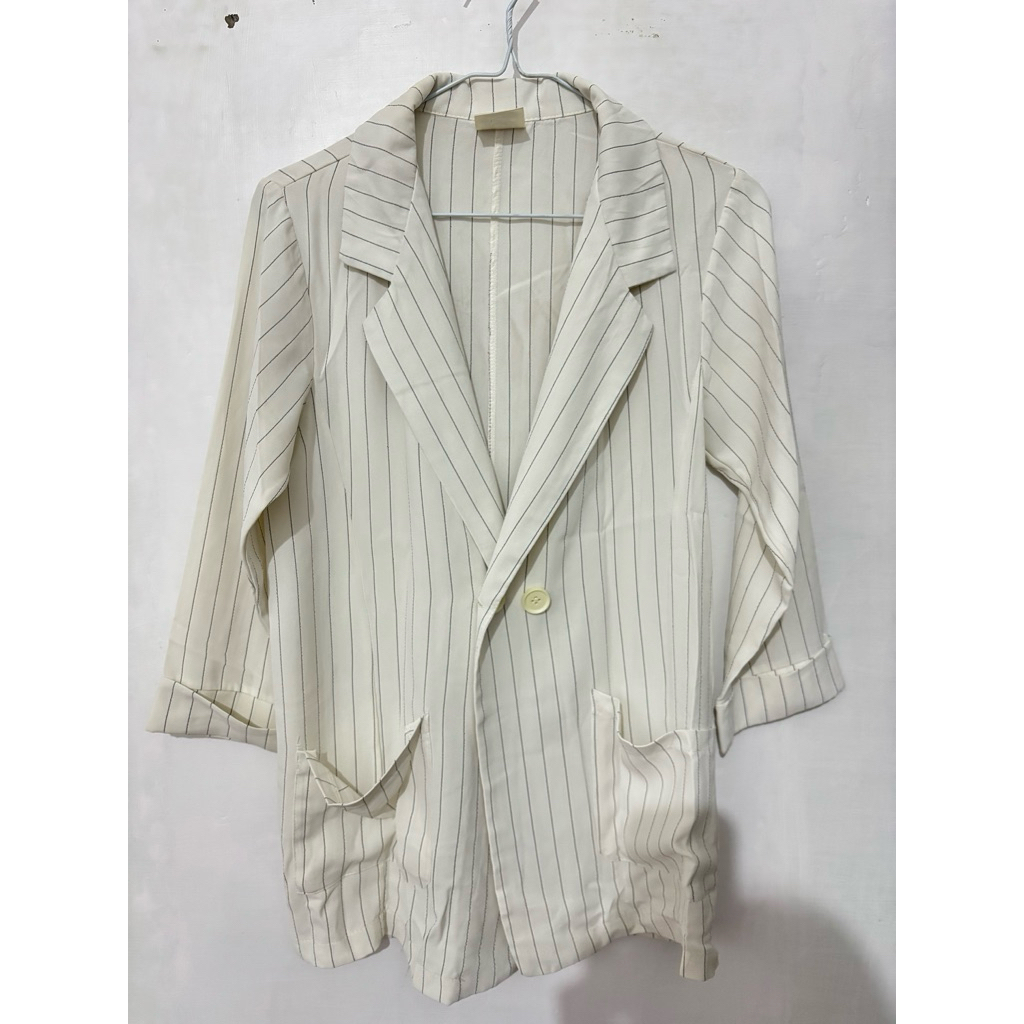 preloved blazer wanita garis garis