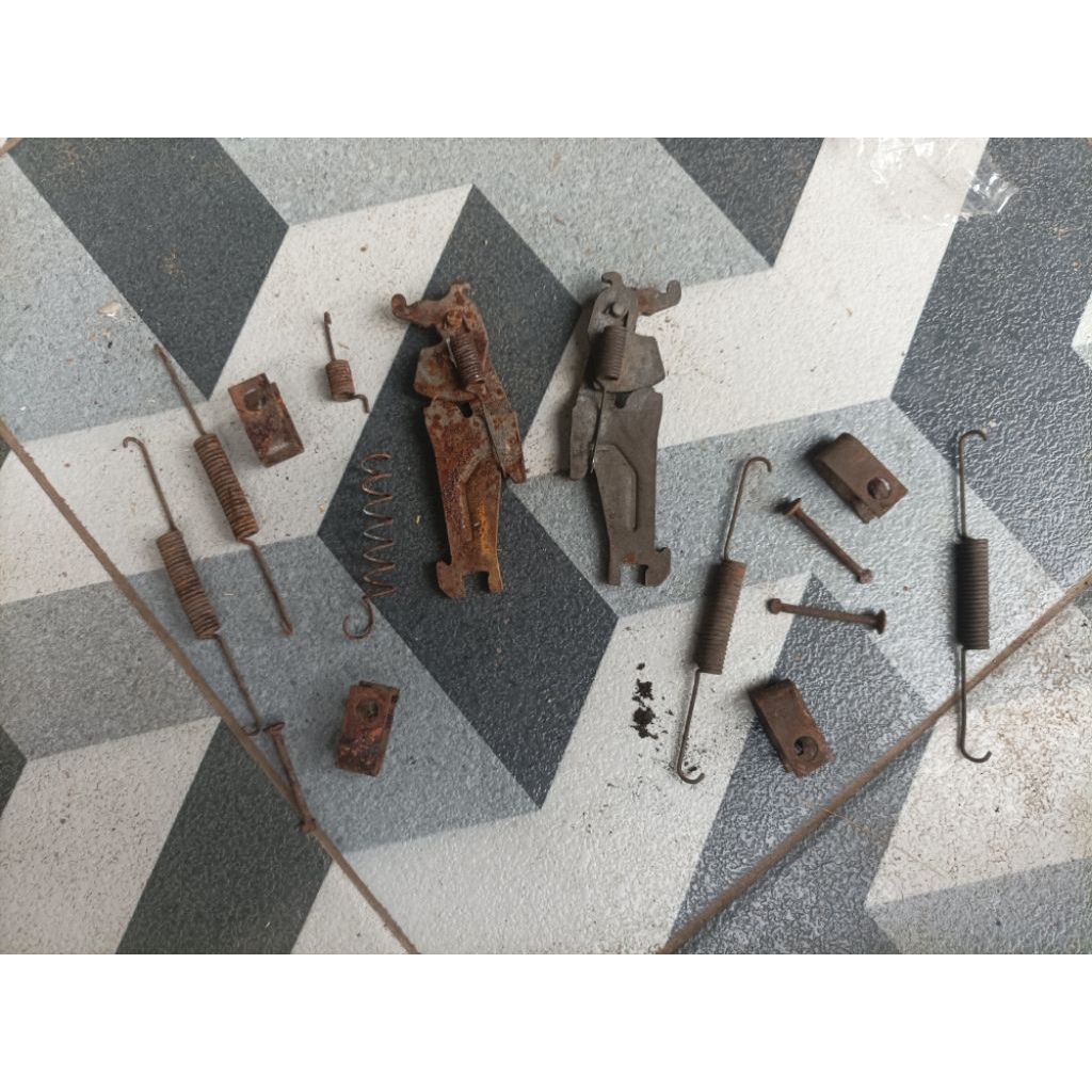 setelan rem belakang TIMOR