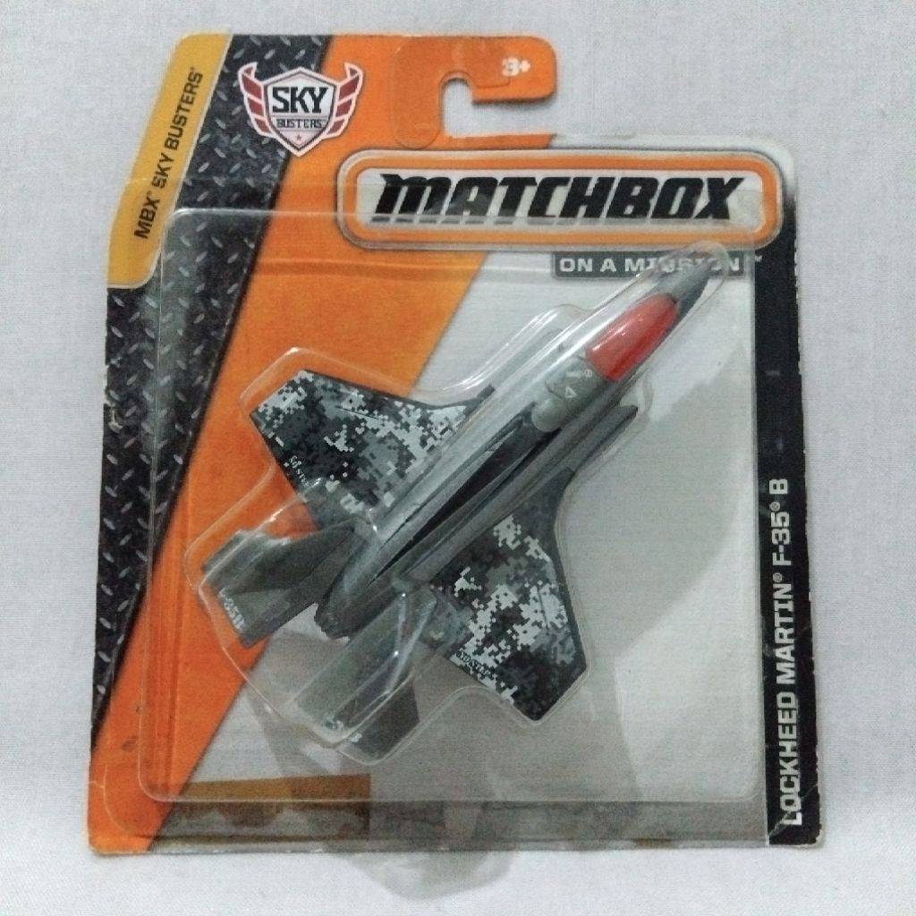 Matchbox MBX Sky Busters Lockheed Martin F-35 B Diecast Skala 1:64 Mainan Pesawat