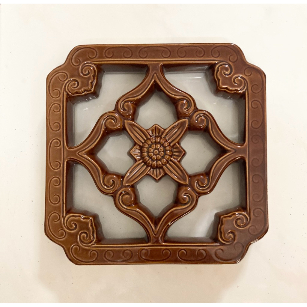 Roster/ Lubang Angin Keramik Trisensa Royal Tobeco 30x30