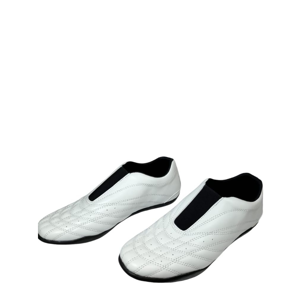 sepatu taekwondo karate Wushu kungfu gym olahraga slip-on lentur antislip