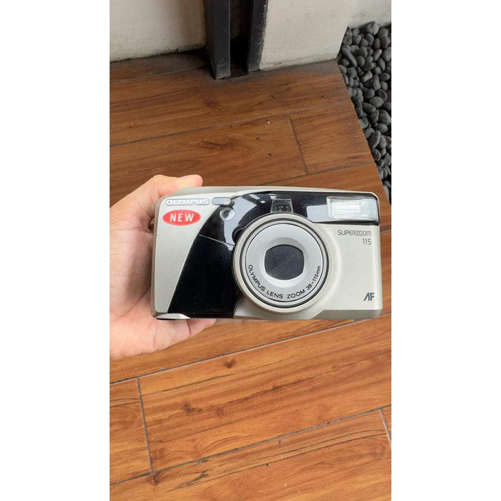Olympus superzoom af 115