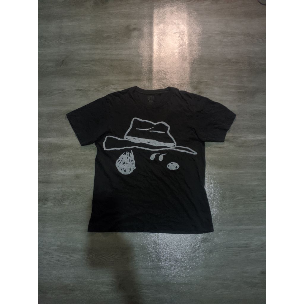 Uniqlo peanuts t-shirt