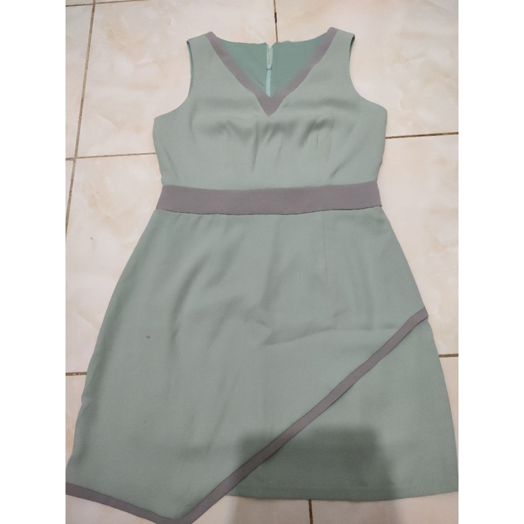 dress hijau sage