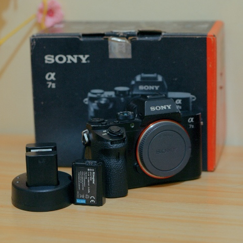 SONY A7II BEKAS + LENSA 28MM F2