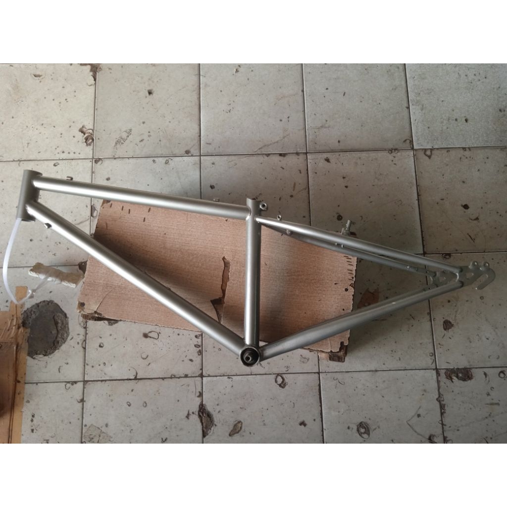 frame dan fork ecoforest lisensi Bridgestone