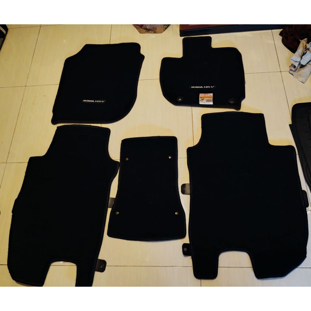 karpet original baru belum pernah pakai honda Hrv