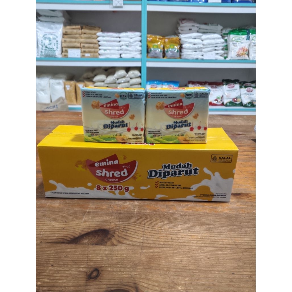 KEJU EMINA SHRED KEMASAN 2KG Mudah diparut Block Cheese/ EMINA SHRED CHEESE 2KG
