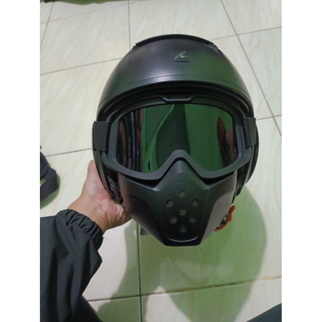Helm Shark raw Doff Hitam