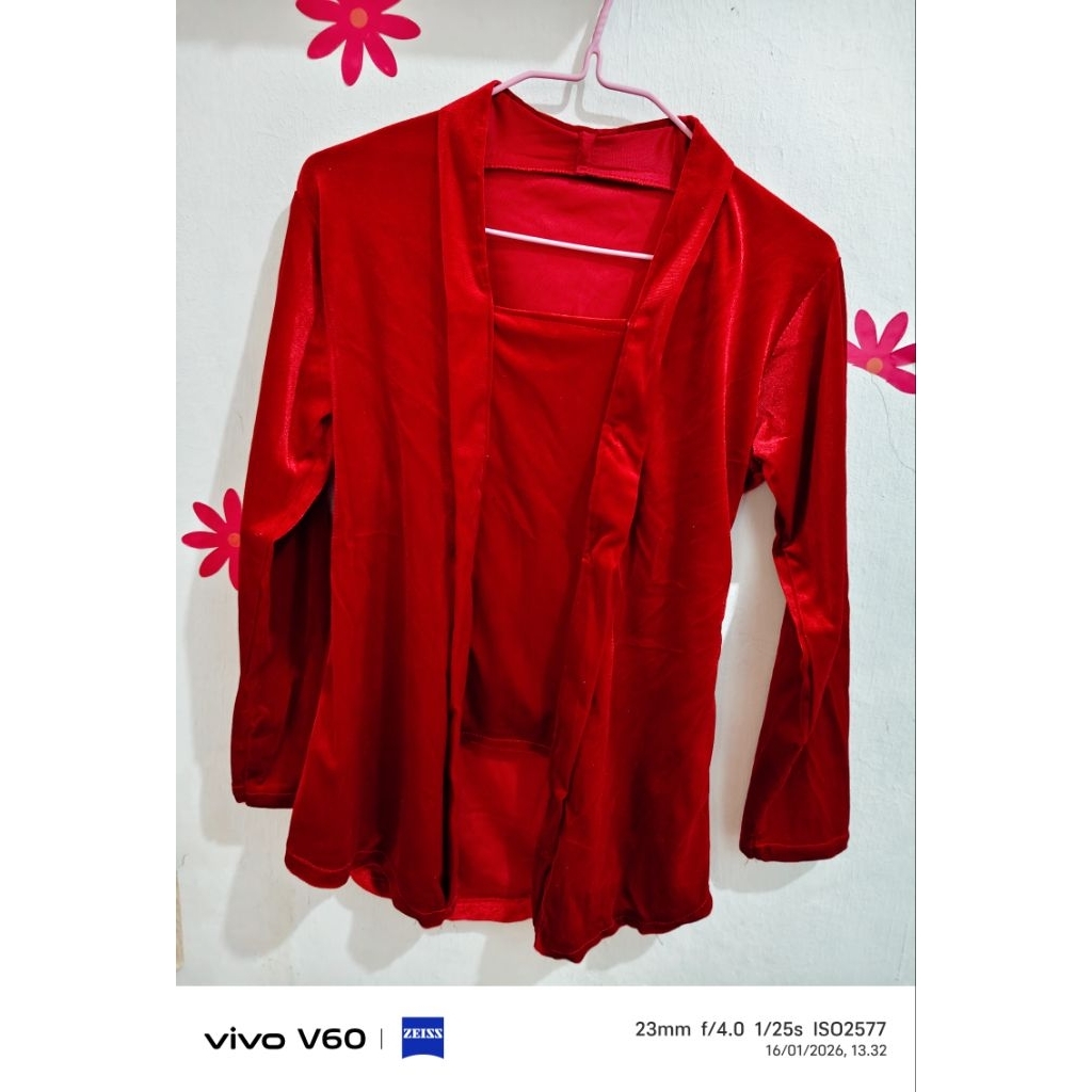 Preloved Kebaya Kutubaru Bludru Polos merah