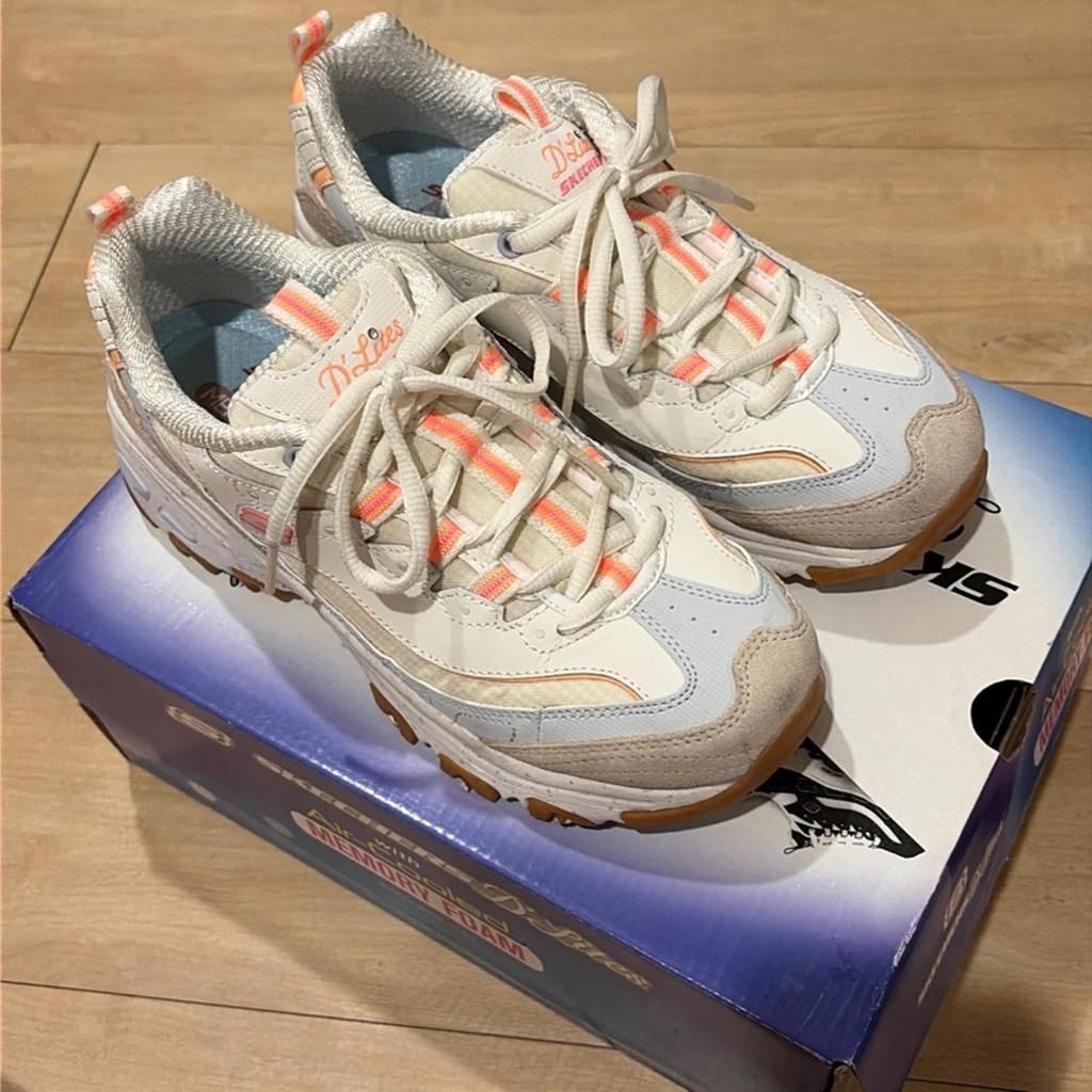 PRELOVED - Sepatu Sneakers Wanita - 37 putih - Original Skechers