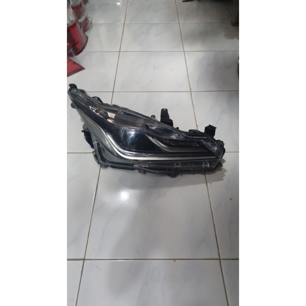 Headlamp Toyota Altis