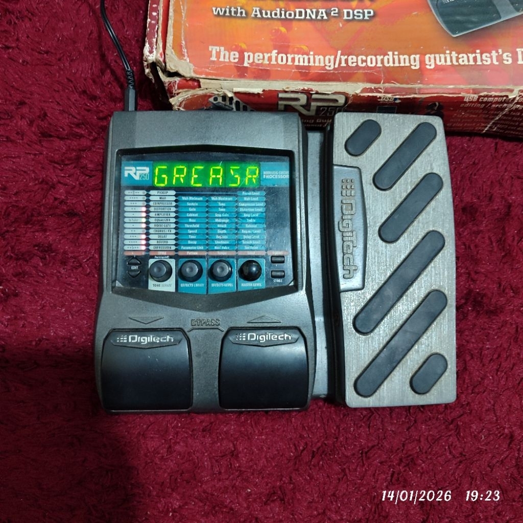 Efek gitar DIGITECH RP250