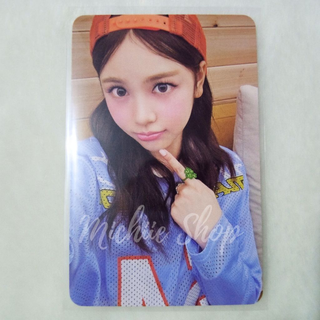 Photocard Hearts2Hearts Carmen Lucky Draw QQ Music B4 | Photocard Carmen Hearts2Hearts LD QQ B4 Offi