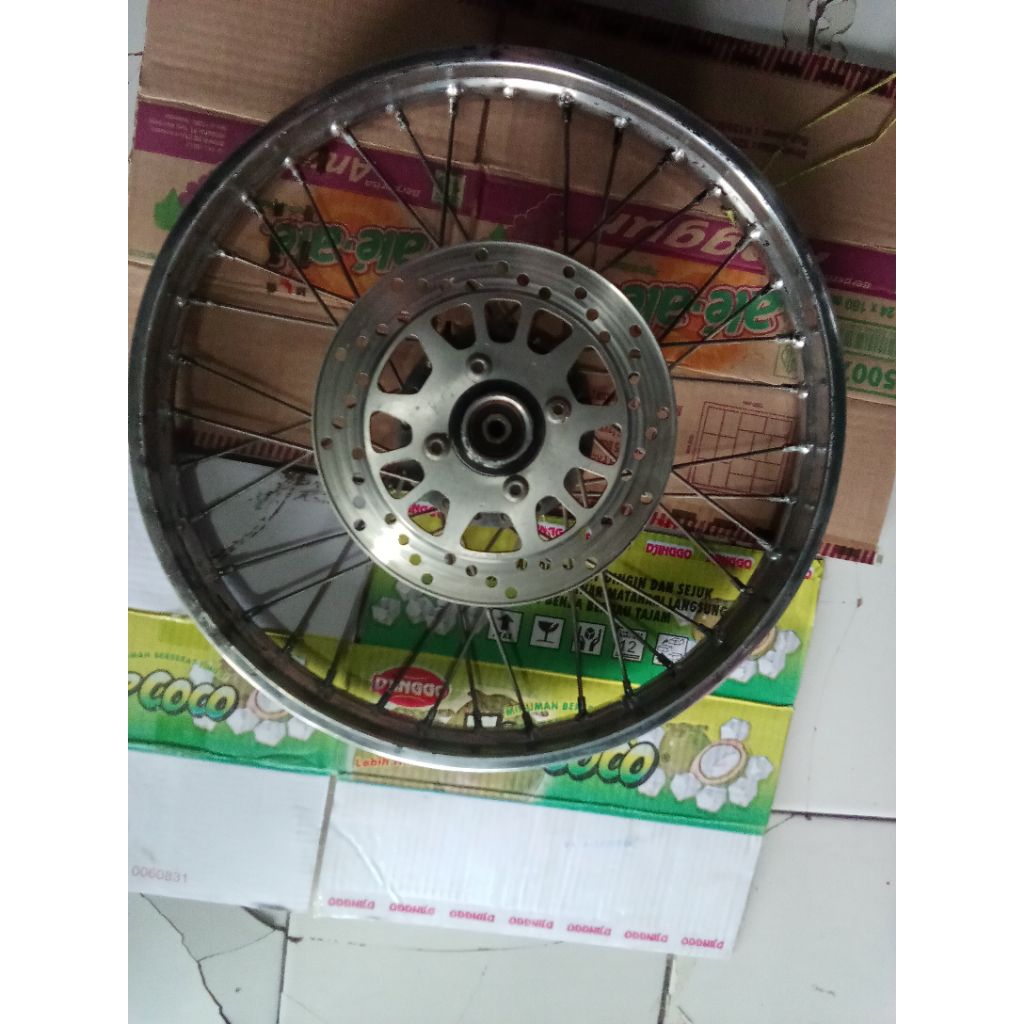 Pelek depan Yamaha Vega Jupiter Vega ZR cabutan ori
