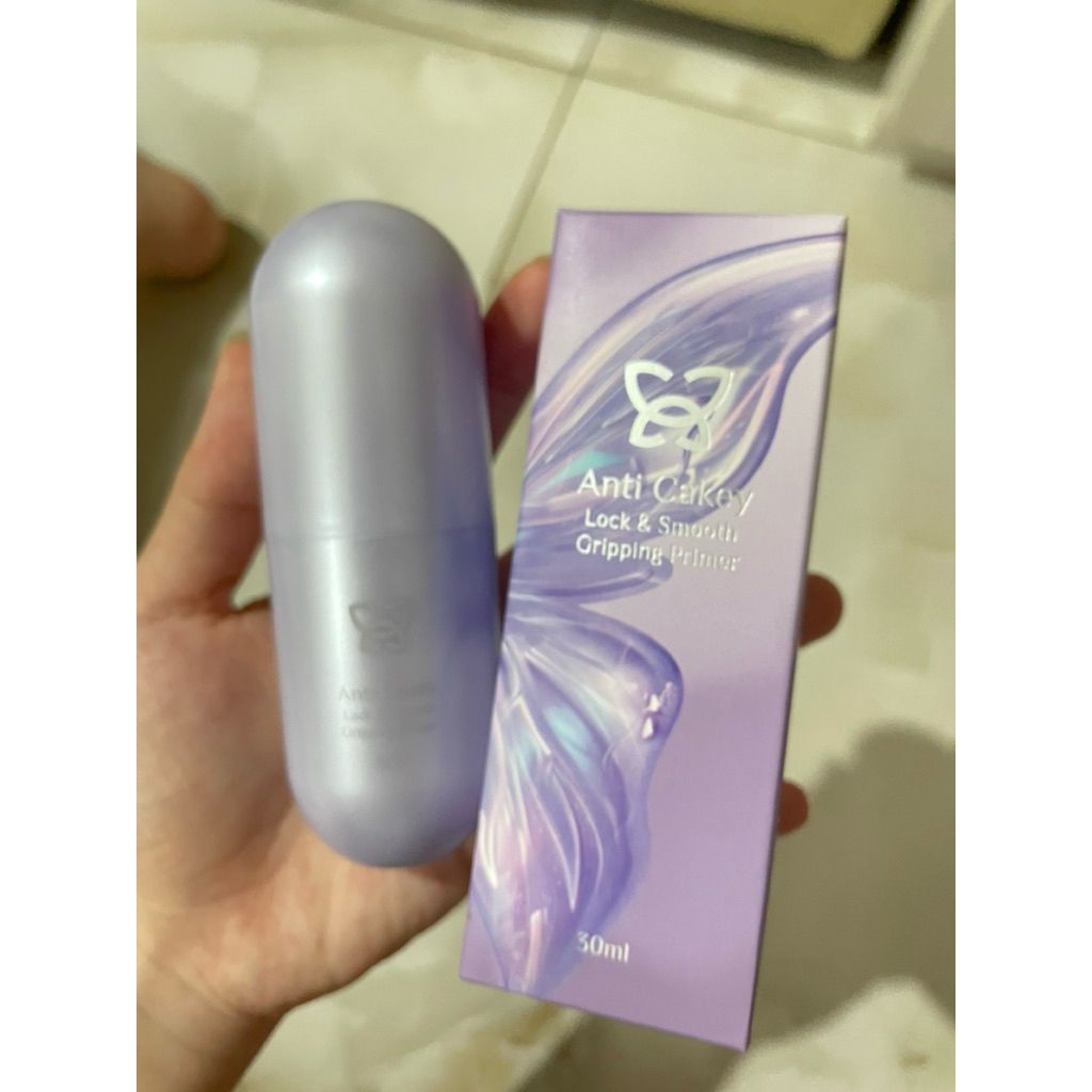 PRELOVED primer mop mother of pearl