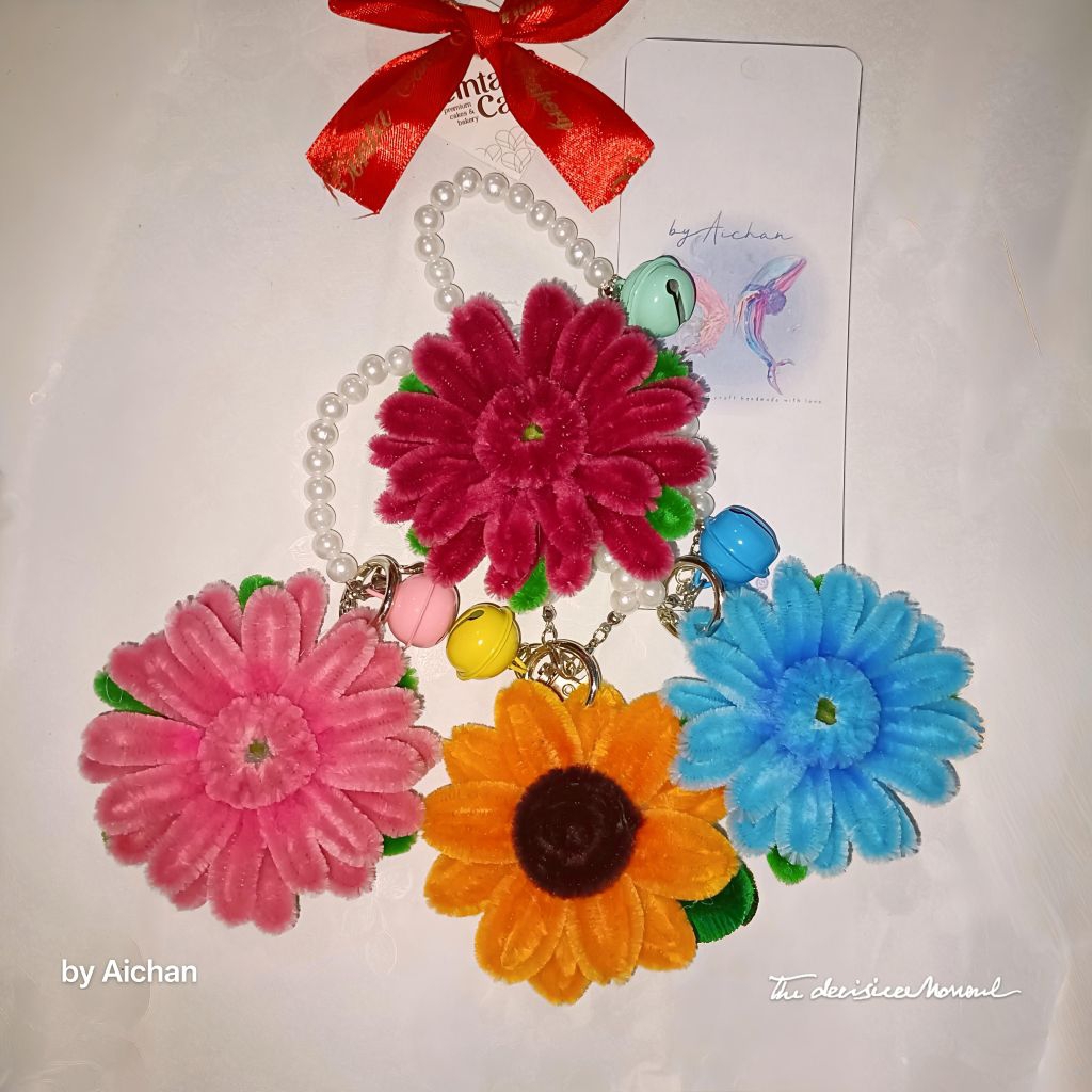 Gantungan Tas Bunga Lonceng | Bag Charm | Gntungan Kawat Bulu | Gantungan Bunga Matahari Lonceng