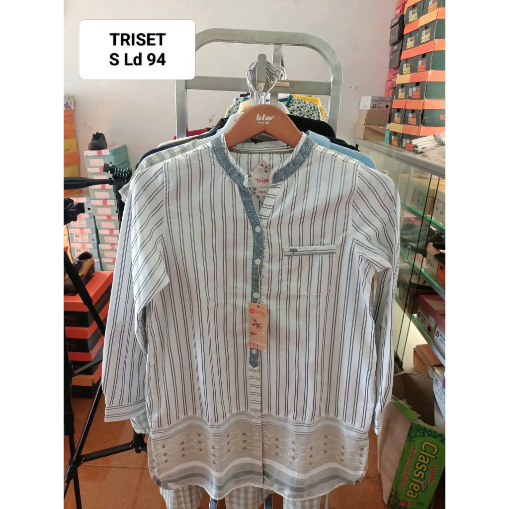 Triset blouse wanita