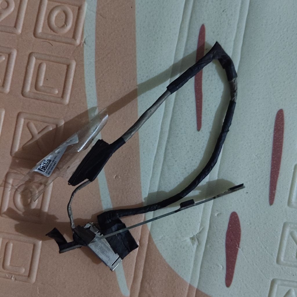 fleksibel flexsibel lcd laptop lenovo S530