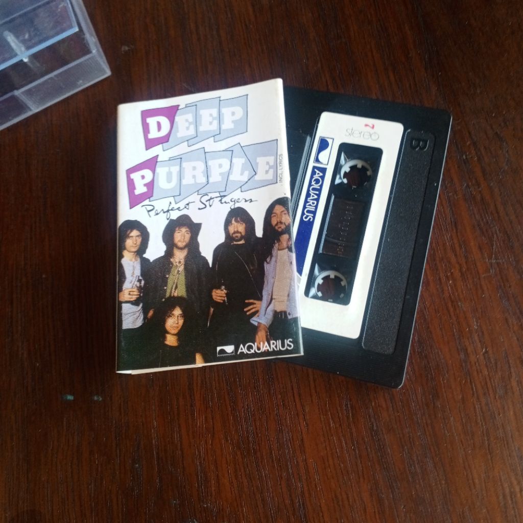 kaset pita deep purple perfect strangers
