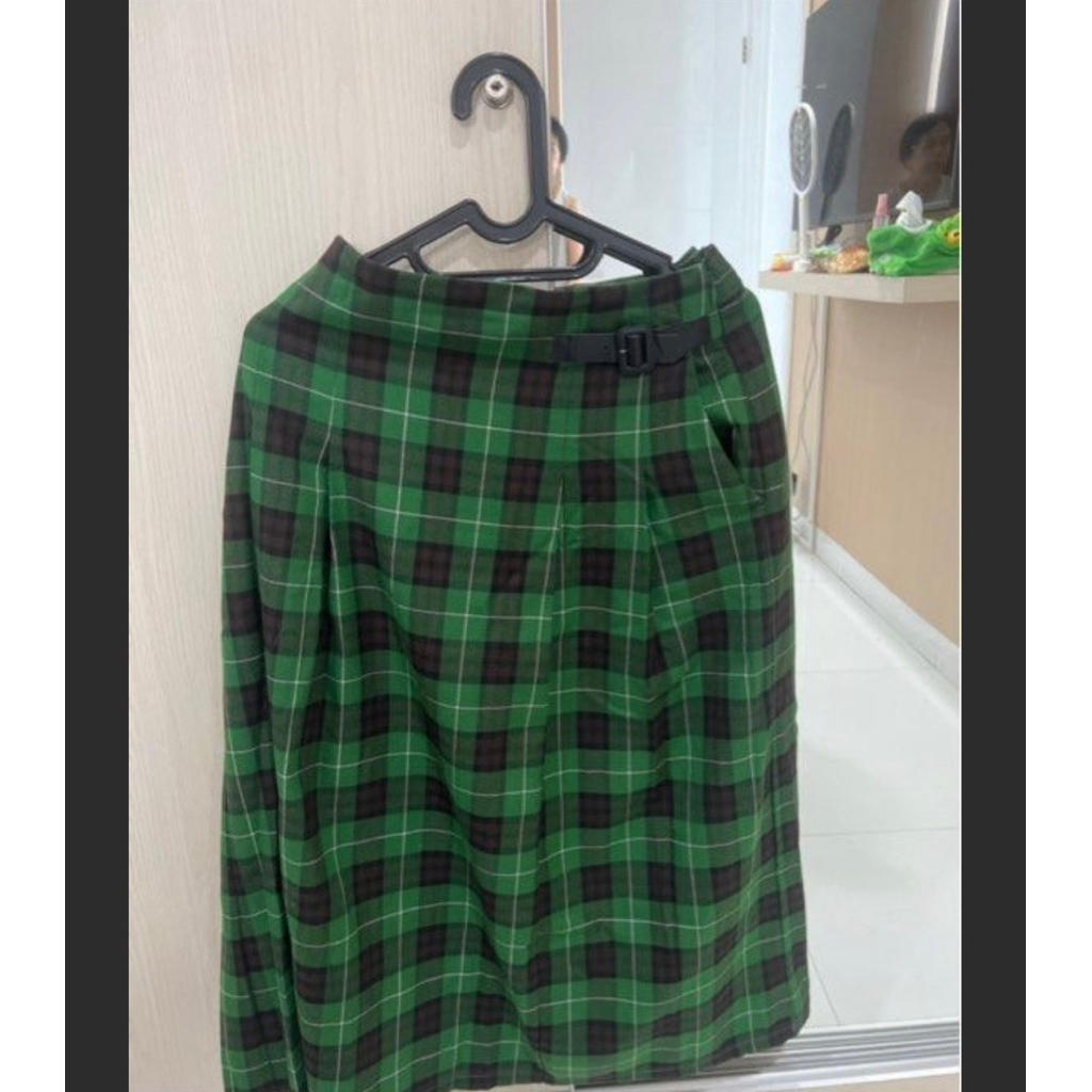 PRELOVED SKIRT GU BY UNIQLO