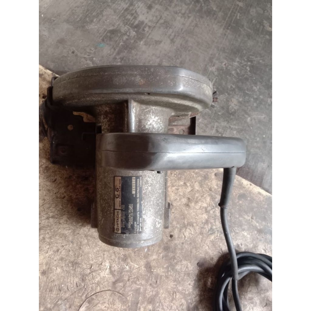 Serkel kayu Hitachi 7inch kondisi normal siap pakai bunyi halus
