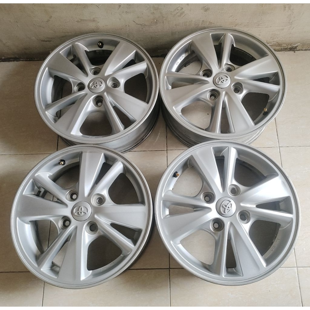 Velg R15 oem Avanza Veloz 2013 (4velg only)