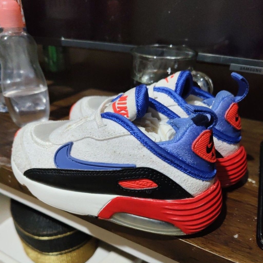 Preloved Sepatu Nike Bayi