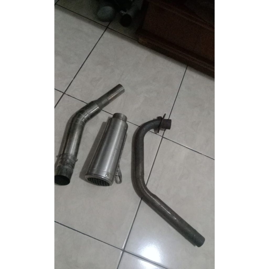 Knalpot Racing Universal Motor – Suara Ngebas